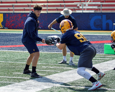 Queen's Football Camp 01888 copy.jpg