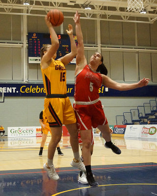Queen's vs Algoma 04152 copy.jpg