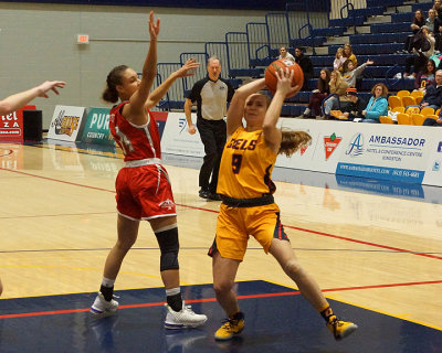Queen's vs Algoma 04173 copy.jpg