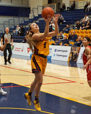 Queen's vs Algoma 04176 copy.jpg