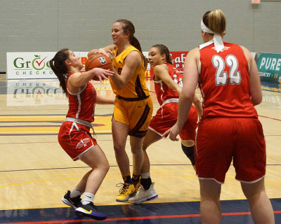 Queen's vs Algoma 04216 copy.jpg
