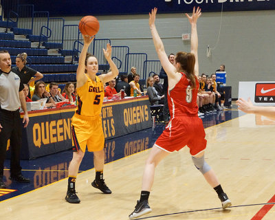 Queen's vs Algoma 04248 copy.jpg