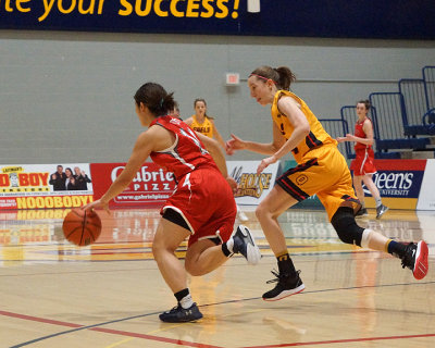 Queen's vs Algoma 04266 copy.jpg