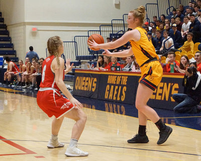 Queen's vs Algoma 04675 copy.jpg
