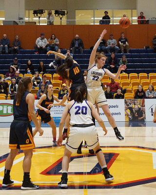 Queen's vs Laurier 06053 copy.jpg