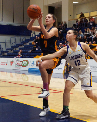 Queen's vs Laurier 06181 copy.jpg