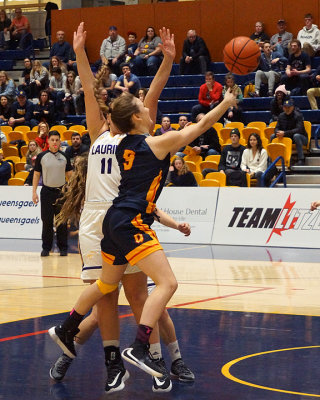 Queen's vs Laurier 06243 copy.jpg