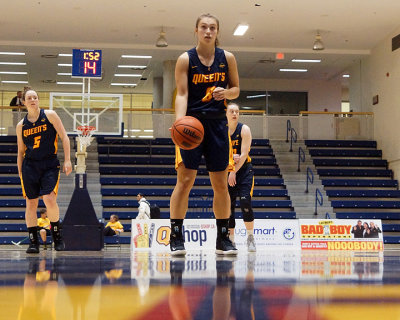 Queen's vs Laurier 06420 copy.jpg