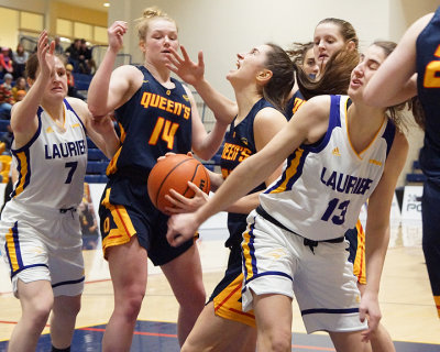 Queen's vs Laurier 06531 copy.jpg