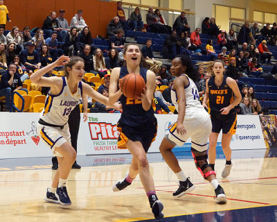 Queen's vs Laurier 06544 copy.jpg