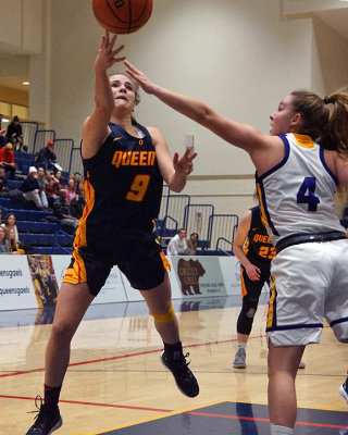 Queen's vs Laurier 06566 copy.jpg