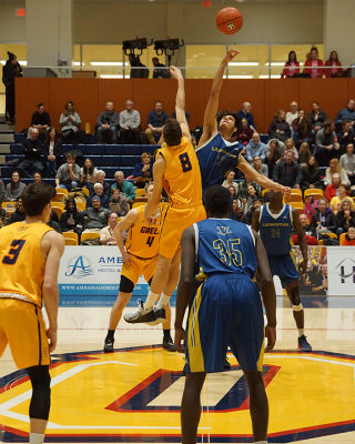 Queen's vs Laurentian 06602 copy.jpg