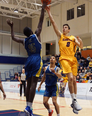 Queen's vs Laurentian 06608 copy.jpg