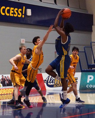 Queen's vs Laurentian 06782 copy.jpg