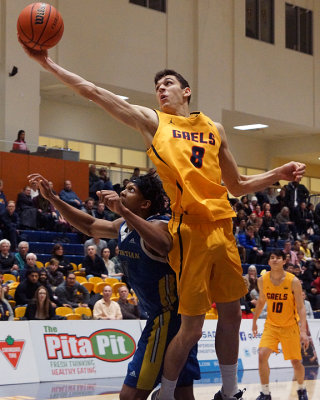 Queen's vs Laurentian 06899 copy.jpg