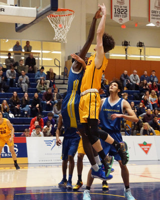 Queen's vs Laurentian 06947 copy.jpg