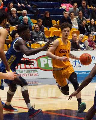 Queen's vs Laurentian 06961 copy.jpg