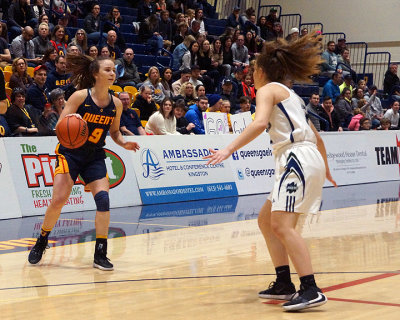 Queen's vs Nipissing 07351 copy.jpg