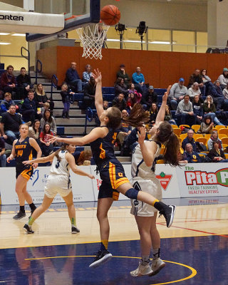Queen's vs Nipissing 07421 copy.jpg