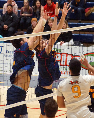 Queen's vs Guelph 07947 copy.jpg