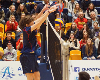 Queen's vs Guelph 07987 copy.jpg