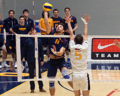 Queen's vs Guelph 08342 copy.jpg