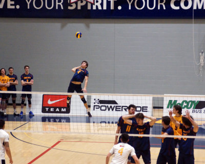 Queen's vs Guelph 08355 copy.jpg