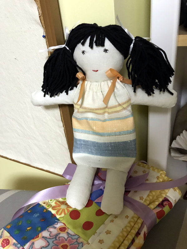 2019 - Laneys Quilt and Doll