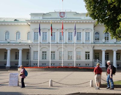 _DSC4991-Presidential-palace-Vilnius.jpg