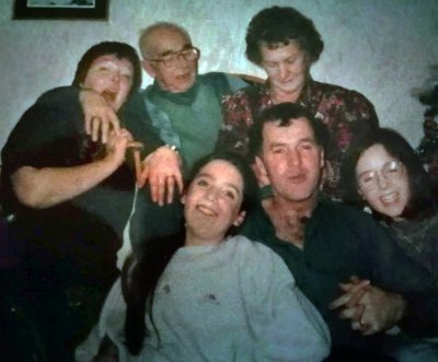 009d1-Family2.jpg