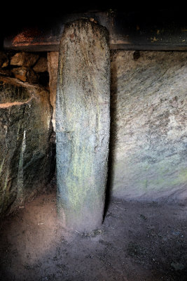 _DSC6532-Bryn-Celli-Ddu-Burial-Chamber.jpg