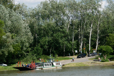 _DSC8028-Ferry-to-Szentendre.jpg