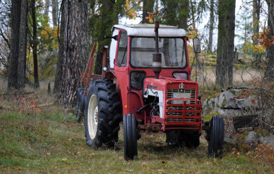 International Harvester  434