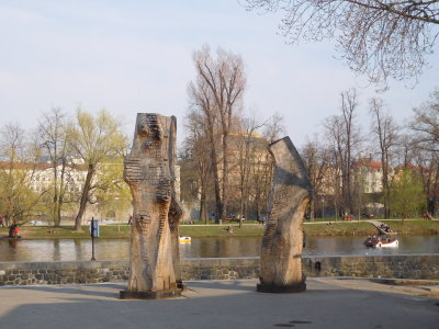 Sculpture Titans by the Vltava River ...