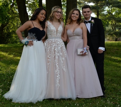 maxprom24.jpg