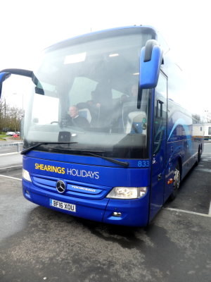 Shearings 833 (BF16 XOU) @ M6S Strensham Services