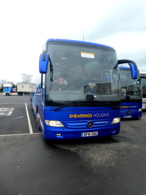Shearings 833 (BF16 XOU) @ M6S Strensham Services