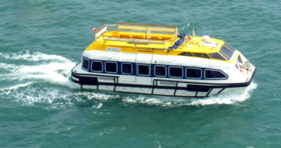 THE WORLD (2002) @ Southampton - leaving passing Ryde