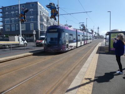 Bombardier Flexity2 008 @ Pleasant Street heading to Star Gate Terminus
