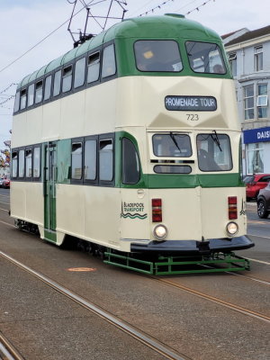 Blackpool Balloon 723 (1935) @ North Shore Heading to Star Gate Terminus