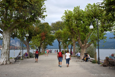Isola Pescatori Promenade