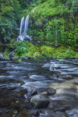 Mossbrae Falls