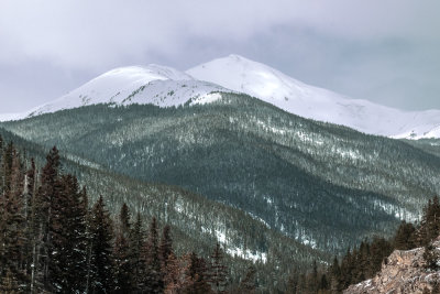 snowed Colorado Spring mountains