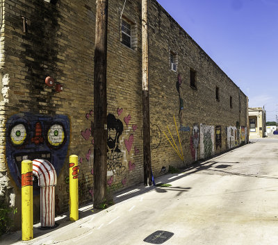 A wide view of Potters Alley