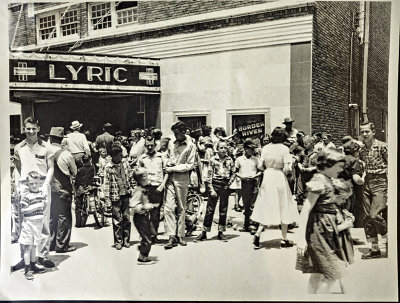 Theater patrons outside the Lyric about 1954