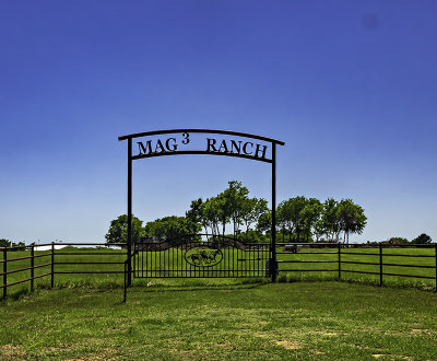 MAG Ranch, McDade, TX (Trains quarter horses