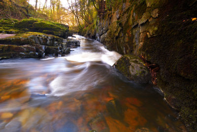 Looking towards Pontneddfechan Bridge.