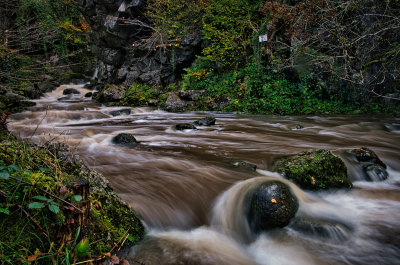 Afon Sychryd.