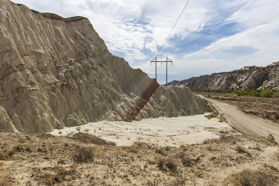 Tilted strata, Cottonwood Canyon Road