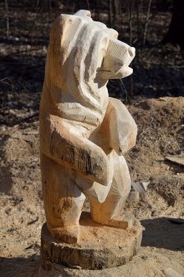 Bench end bear